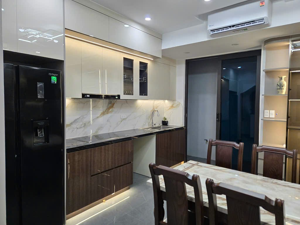 Bán Nhà TÔN ĐỨC THẮNG.nhà đẹp tặng full nội thất xịn xò